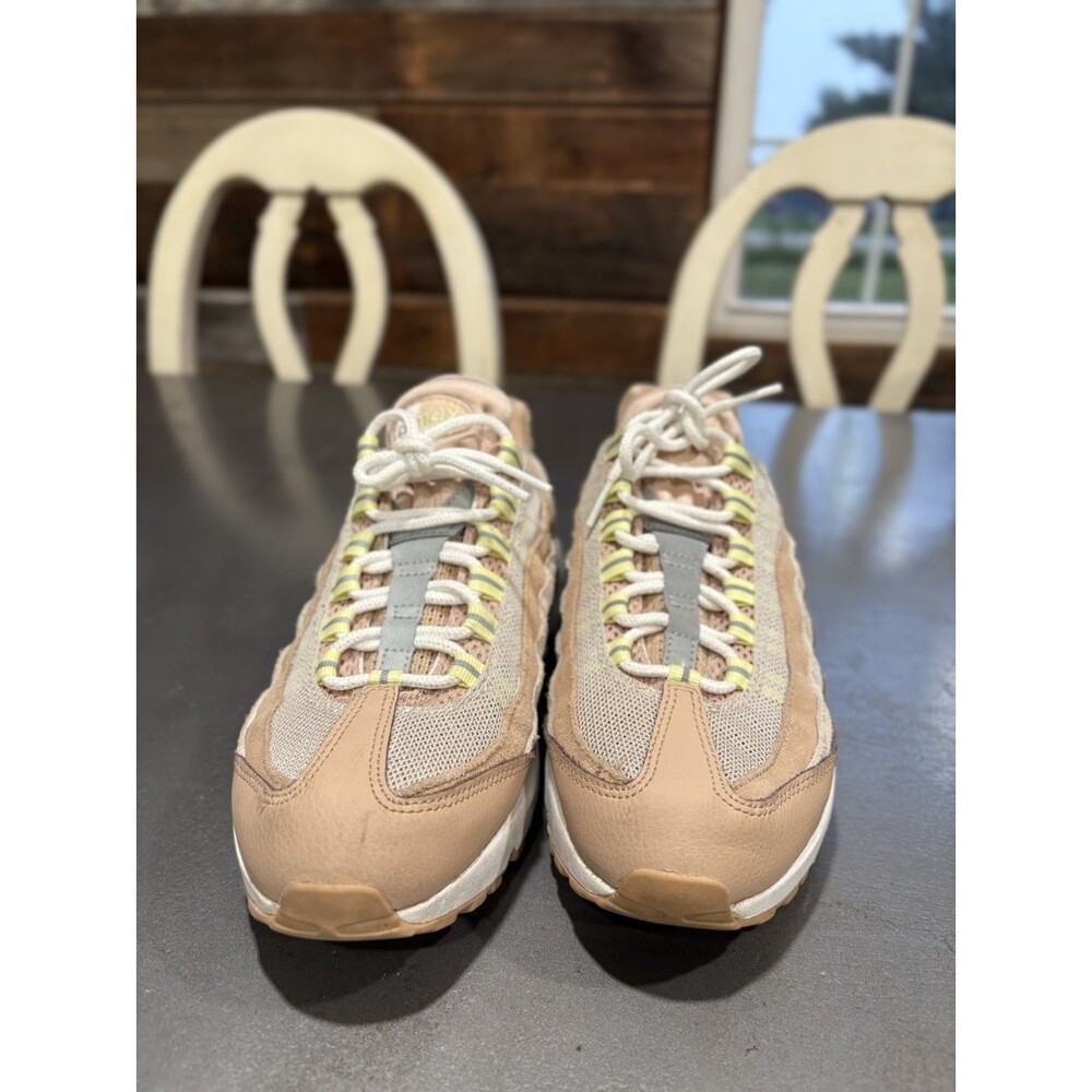 Nike Air Max 95 Bio Beige Luminous Green Womens Size 8.5 307960-203